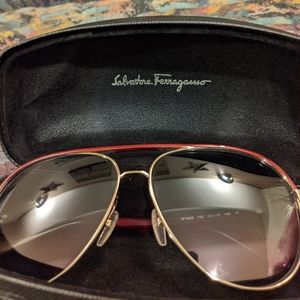 Salvatore Ferragamo Aviator sunglasses
